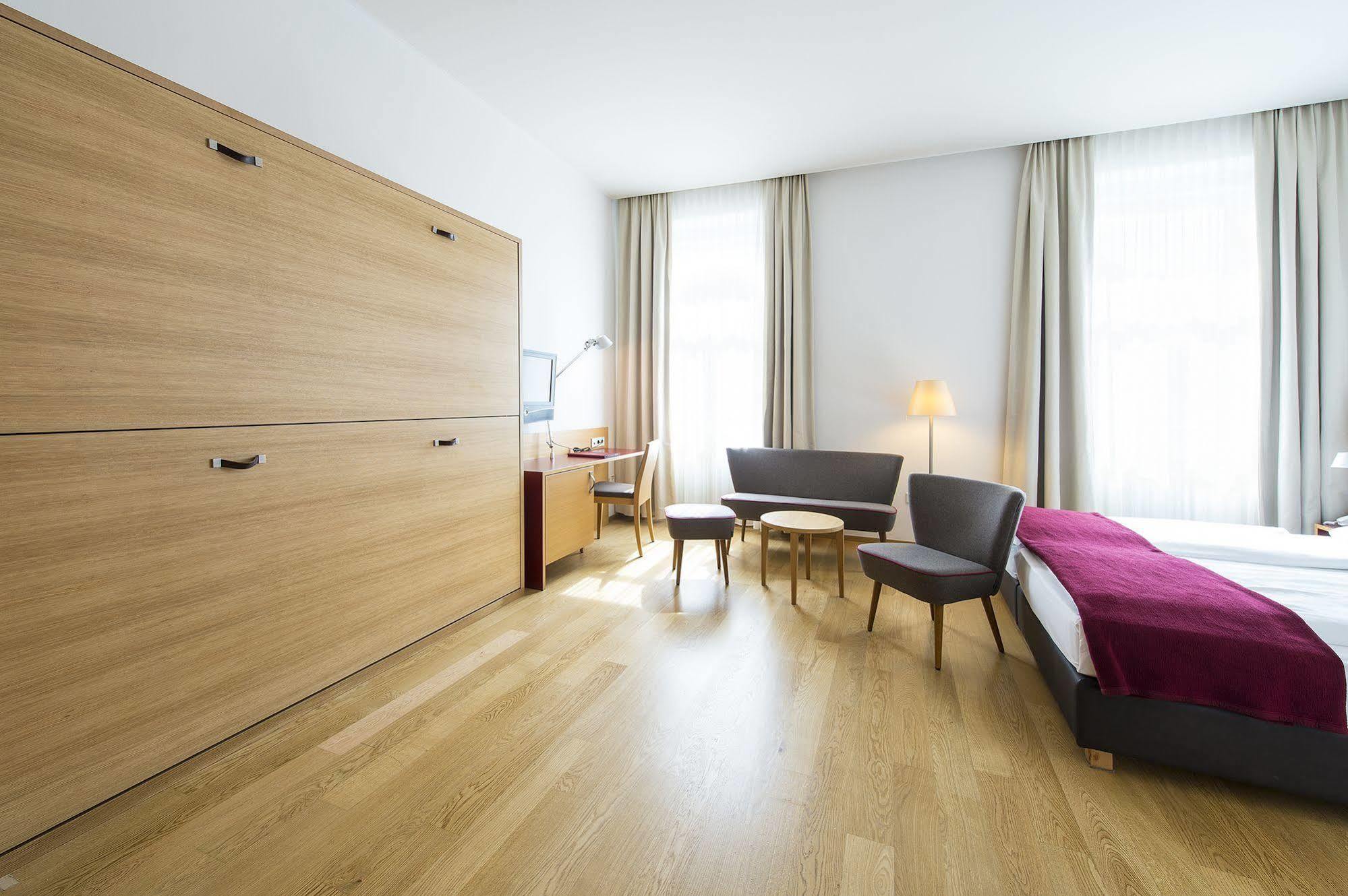 Hotel Stiegl Scala Больцано Экстерьер фото