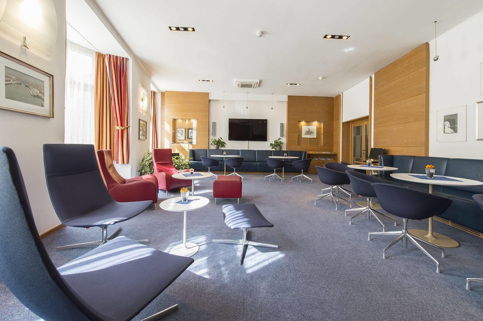 Hotel Stiegl Scala Больцано Экстерьер фото